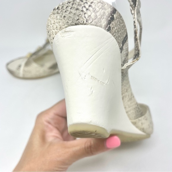 Stylish Snake Print Wedge Sandals - Picture 12 of 13